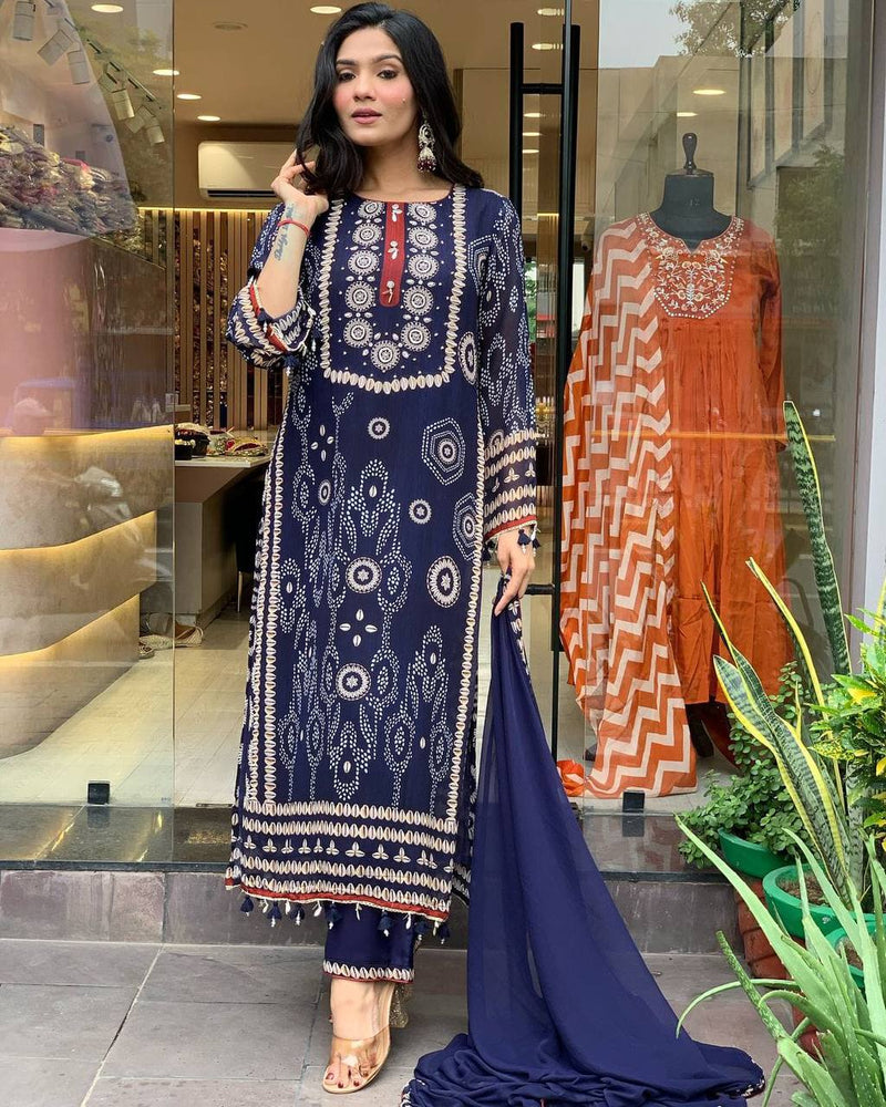 Blue Colur Beautiful Neck Hand Work Cotton Lining Suit Set