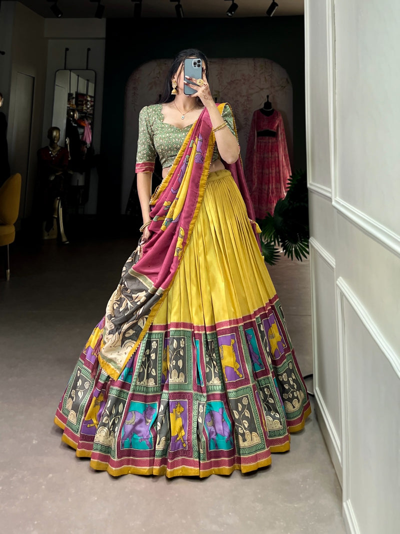 Kalamkari Print and exquisite foil work lehenga