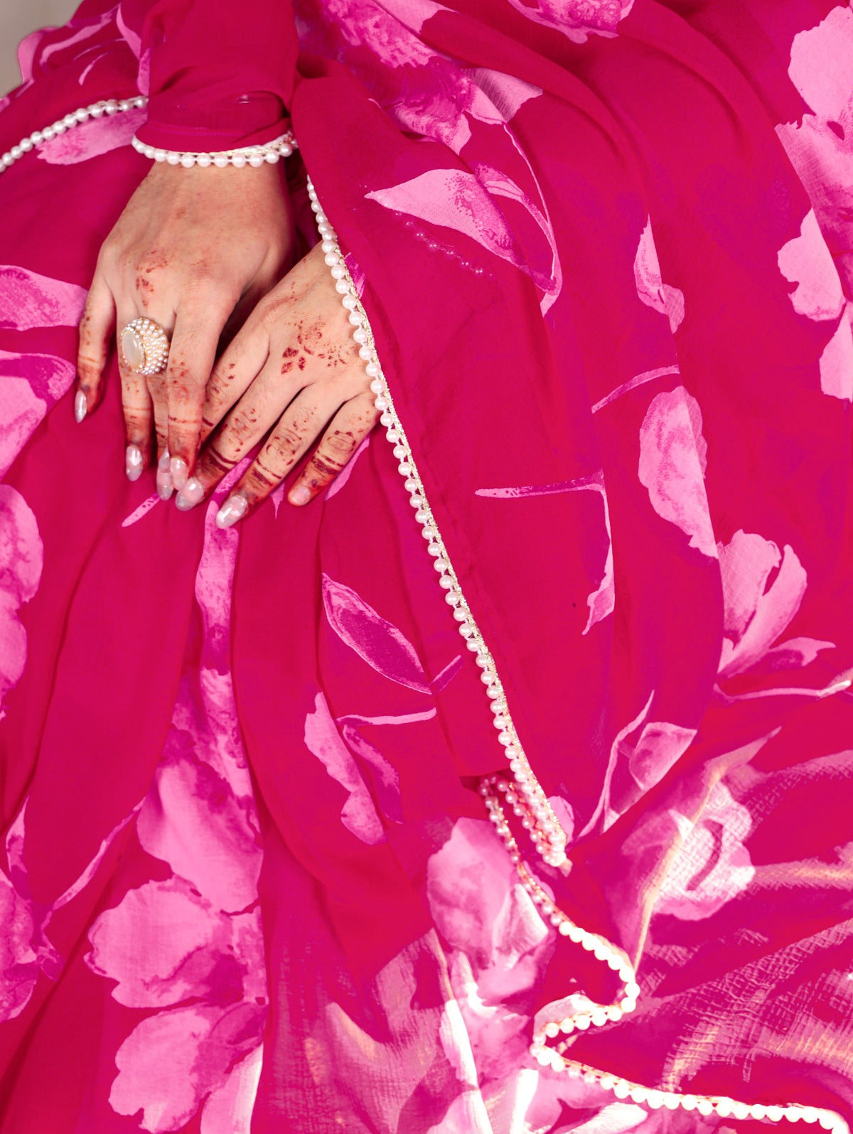 Chiffon Floral Prints with Pearl Lace Border Saree