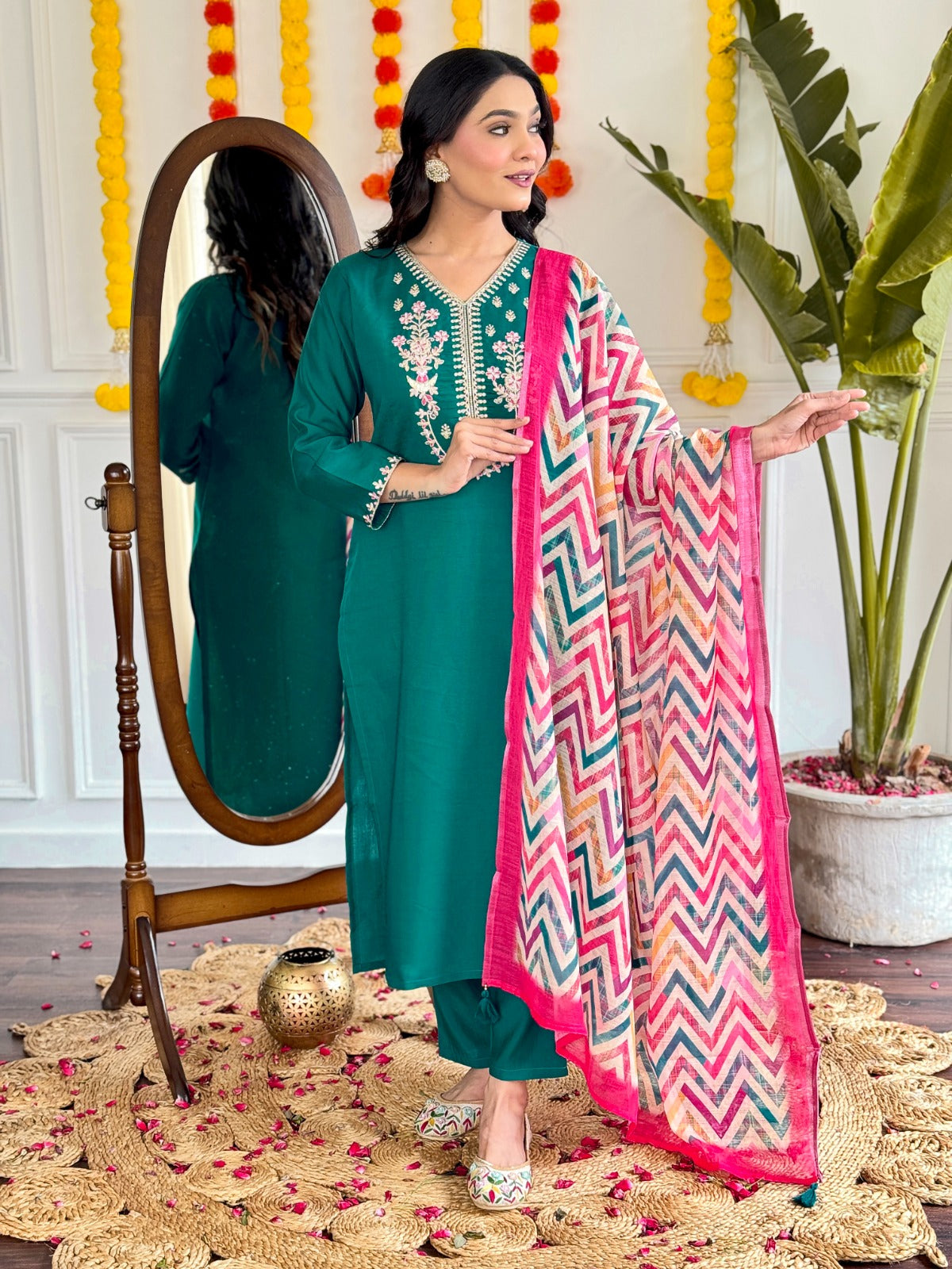 Viscose Chanderi Embroidered Kurti Set