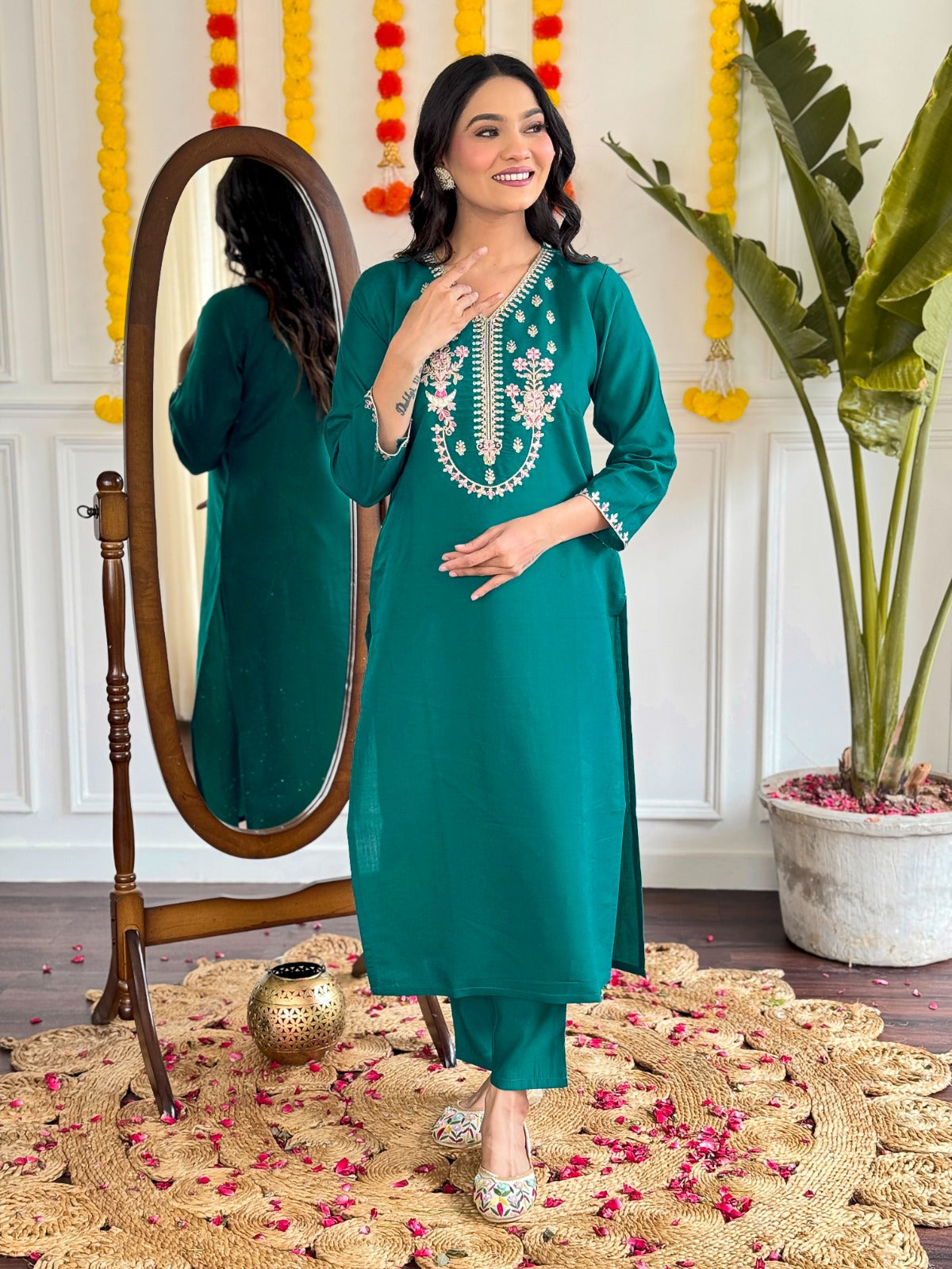 Viscose Chanderi Embroidered Kurti Set