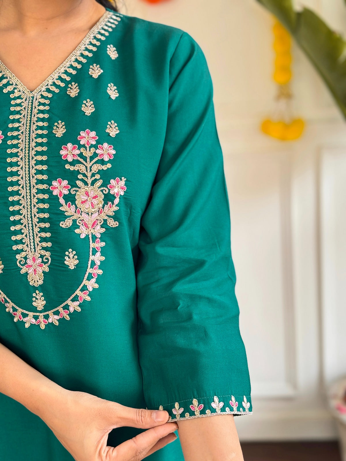 Viscose Chanderi Embroidered Kurti Set