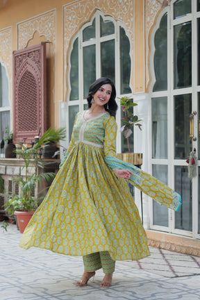 PREMIUM READYMADE COTTON KURTI SET WITH PANT & DUPATTA