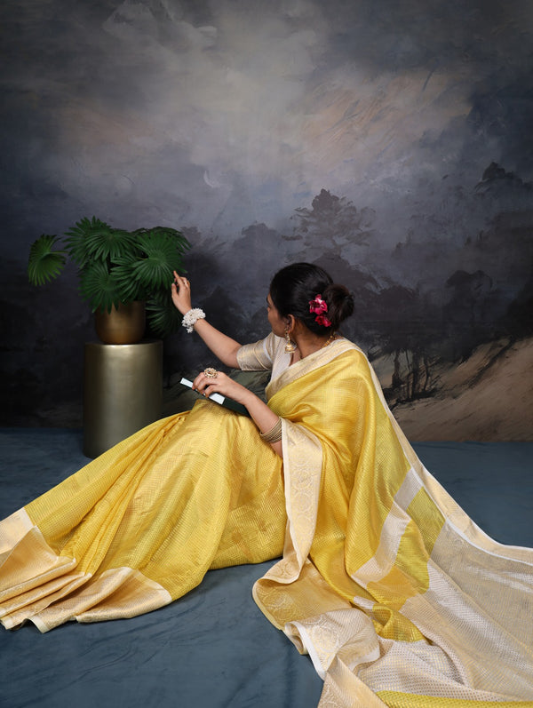 Jacquard Chex Sarees with Zari Grandeur