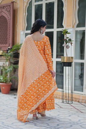 Pure Cotton Elegance in a Kurti Set