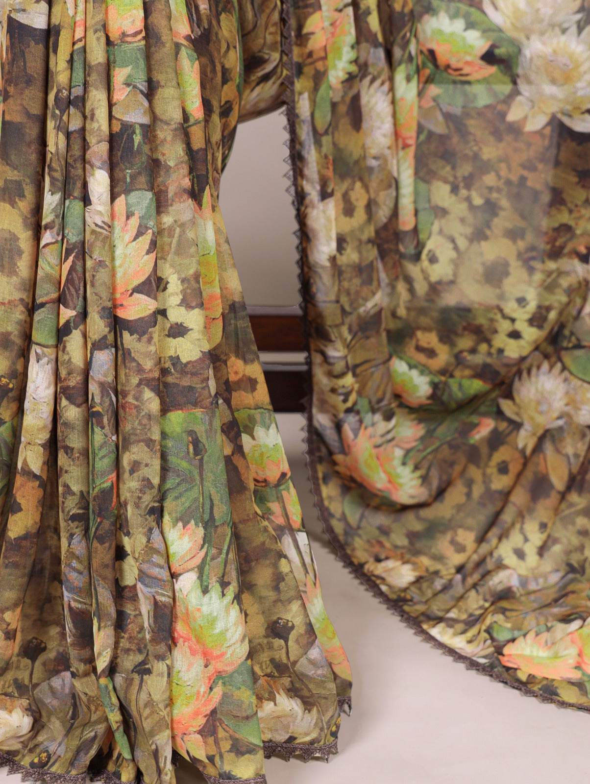 Elegant FLORAL PRINTED WEIGHTLESS MARBLE SAREE COLOURS