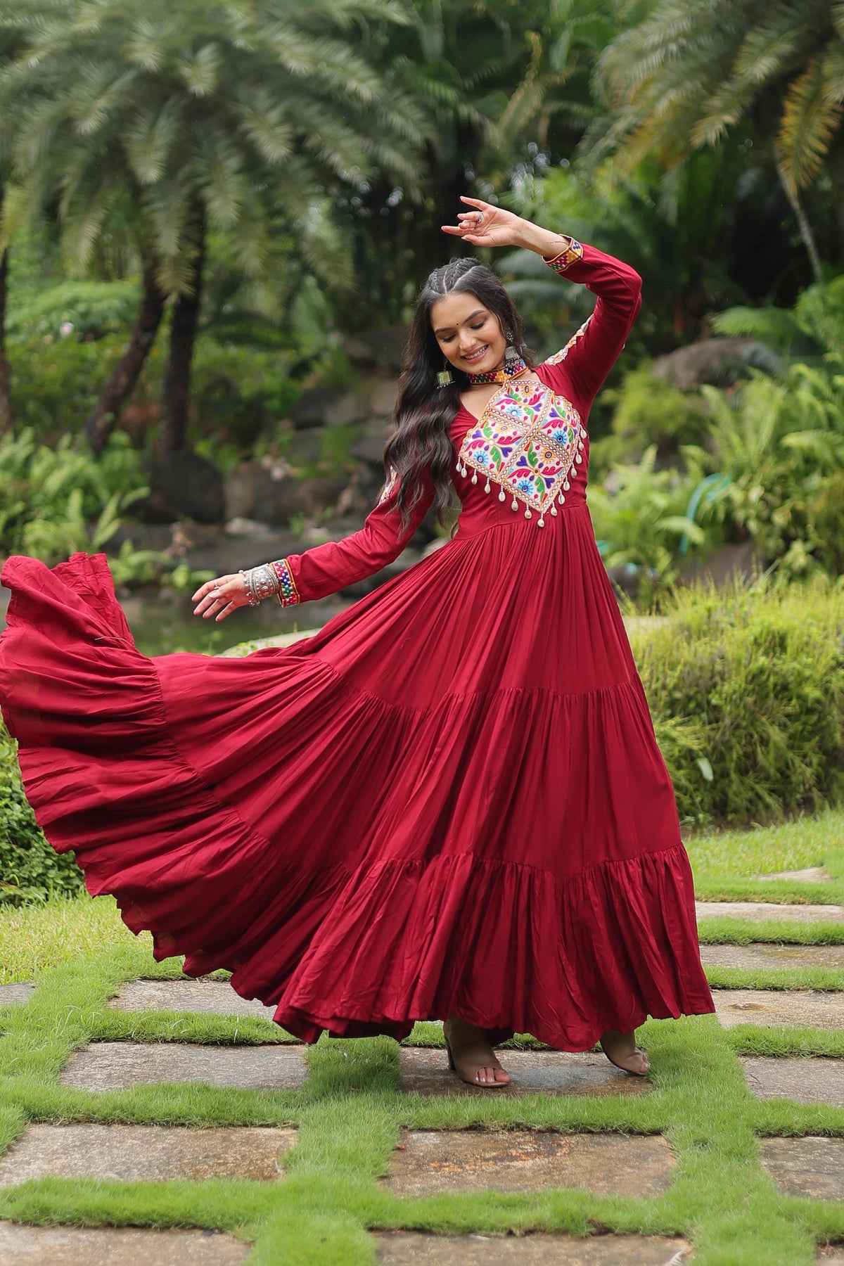 TRADITIONAL NAVRATRI KUTCHI GAMTHI RAYON FESTIVE GOWN