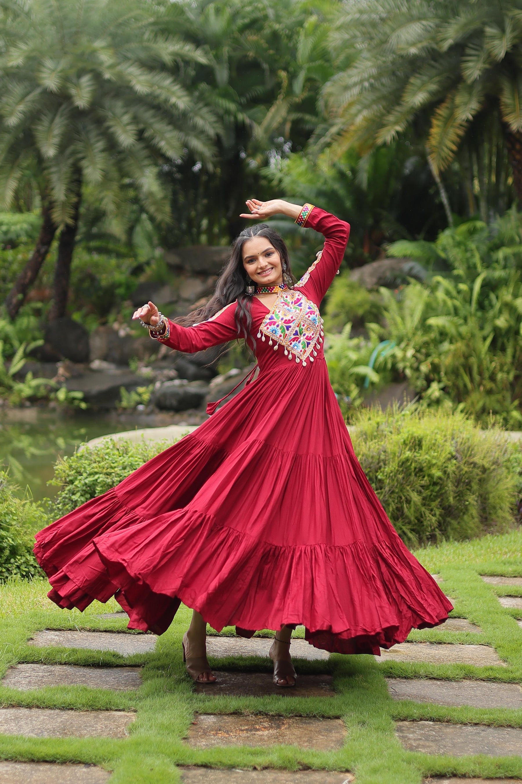 TRADITIONAL NAVRATRI KUTCHI GAMTHI RAYON FESTIVE GOWN