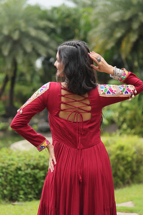 TRADITIONAL NAVRATRI KUTCHI GAMTHI RAYON FESTIVE GOWN