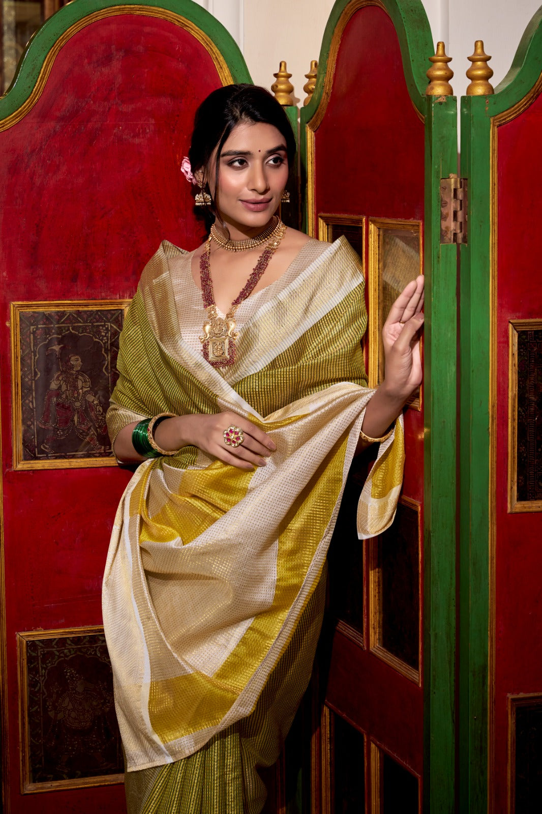 Green Jacquard Chex Saree with Zari Weaving