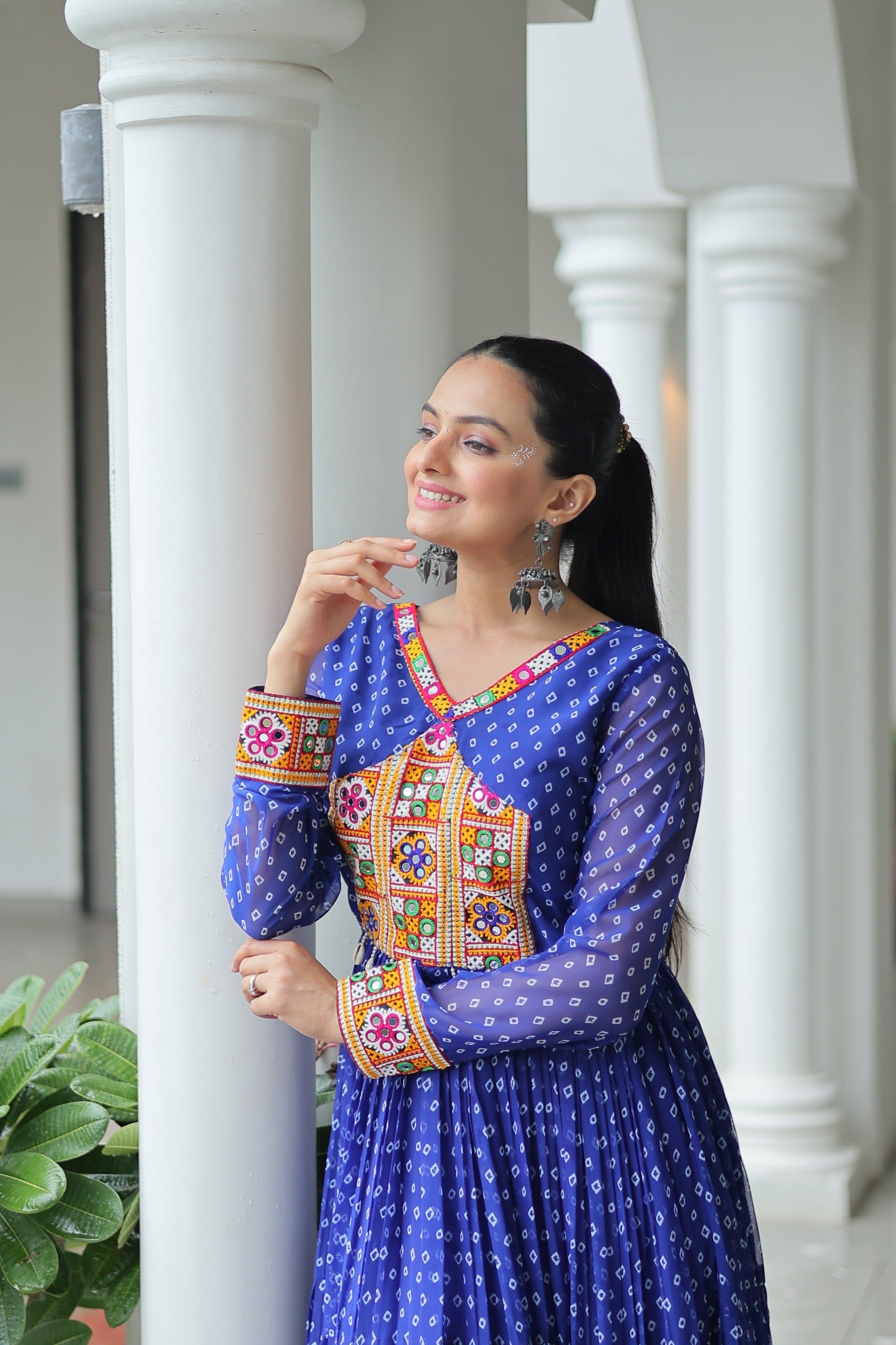 BANDHANI PRINT GEORGETTE GOWN WITH KUTCHI WORK