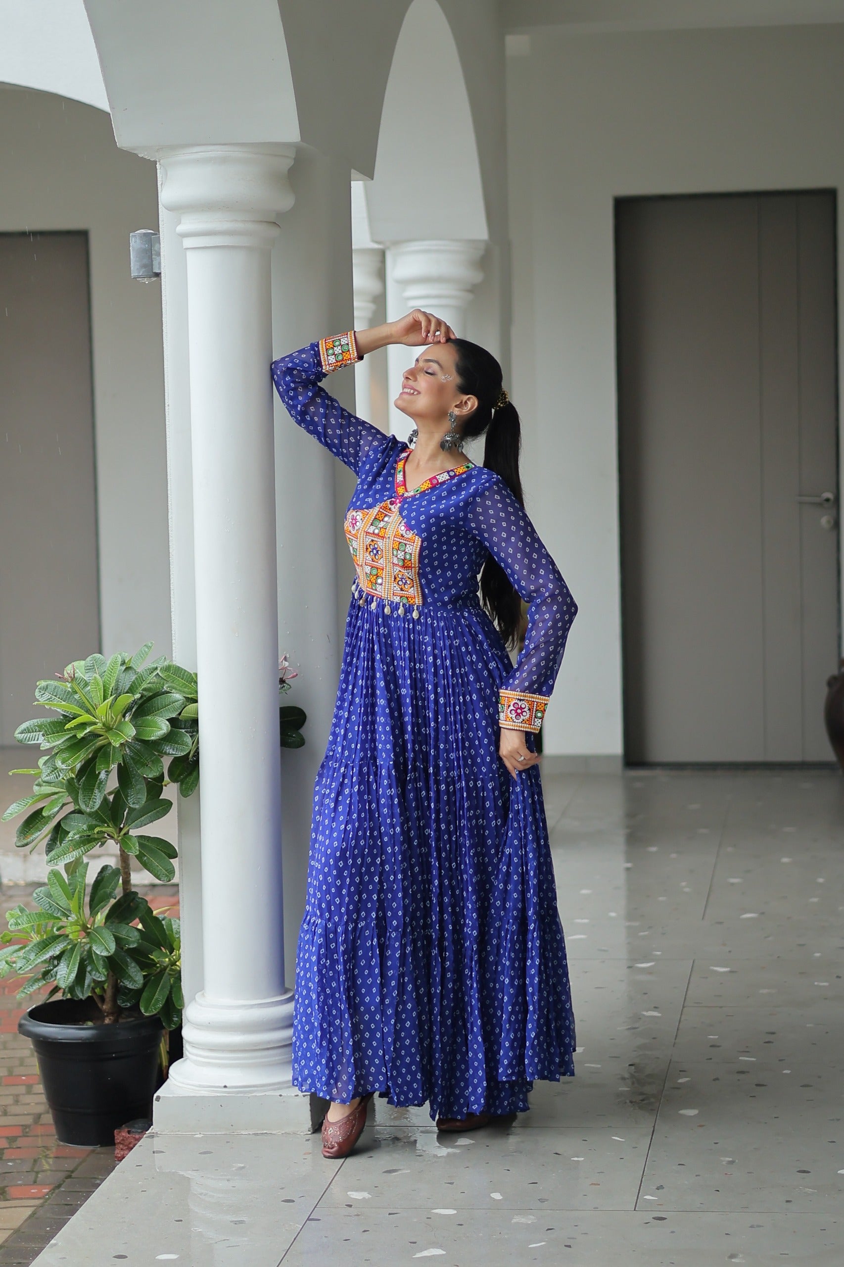 BANDHANI PRINT GEORGETTE GOWN WITH KUTCHI WORK