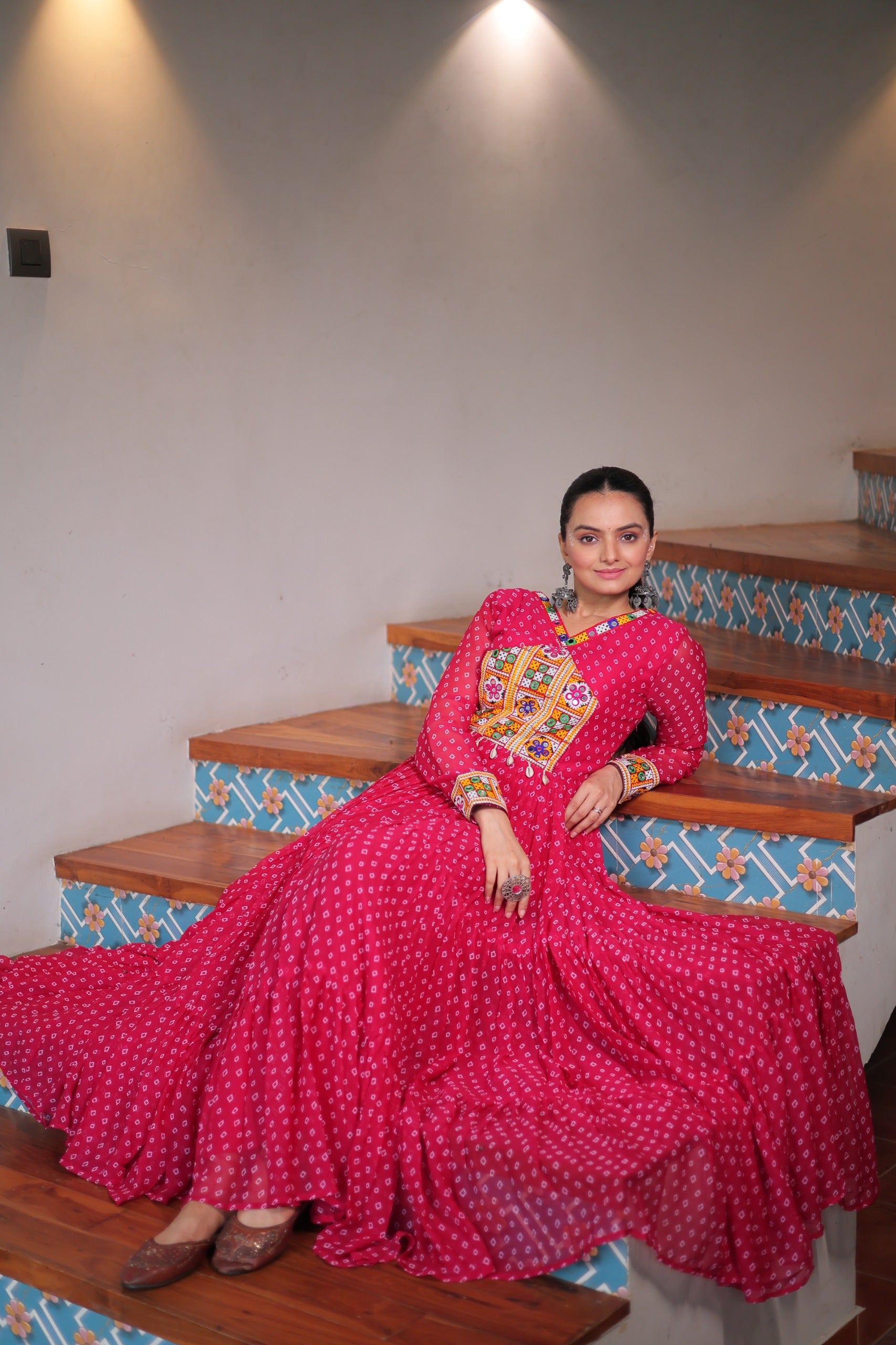 BANDHANI PRINT GEORGETTE GOWN WITH KUTCHI WORK