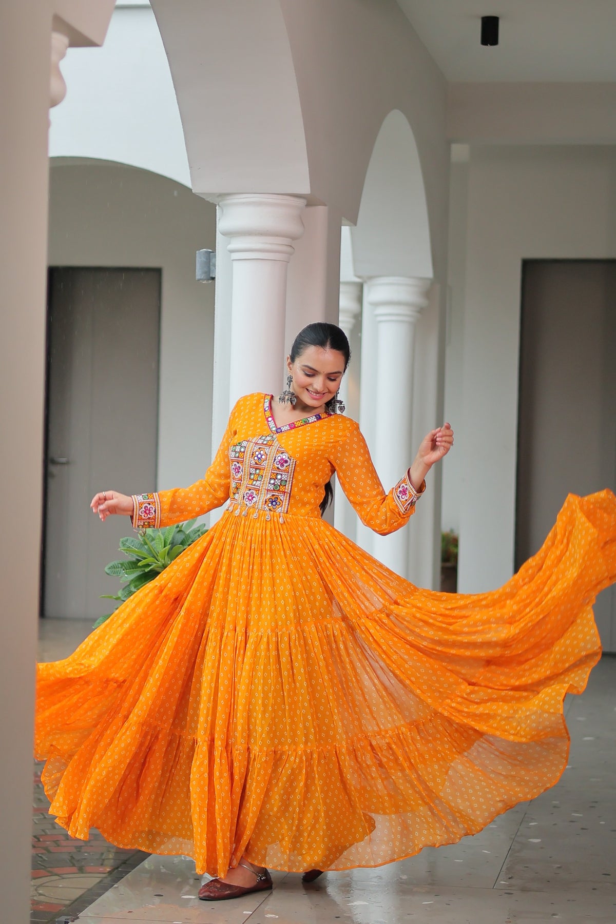BANDHANI PRINT GEORGETTE GOWN WITH KUTCHI WORK