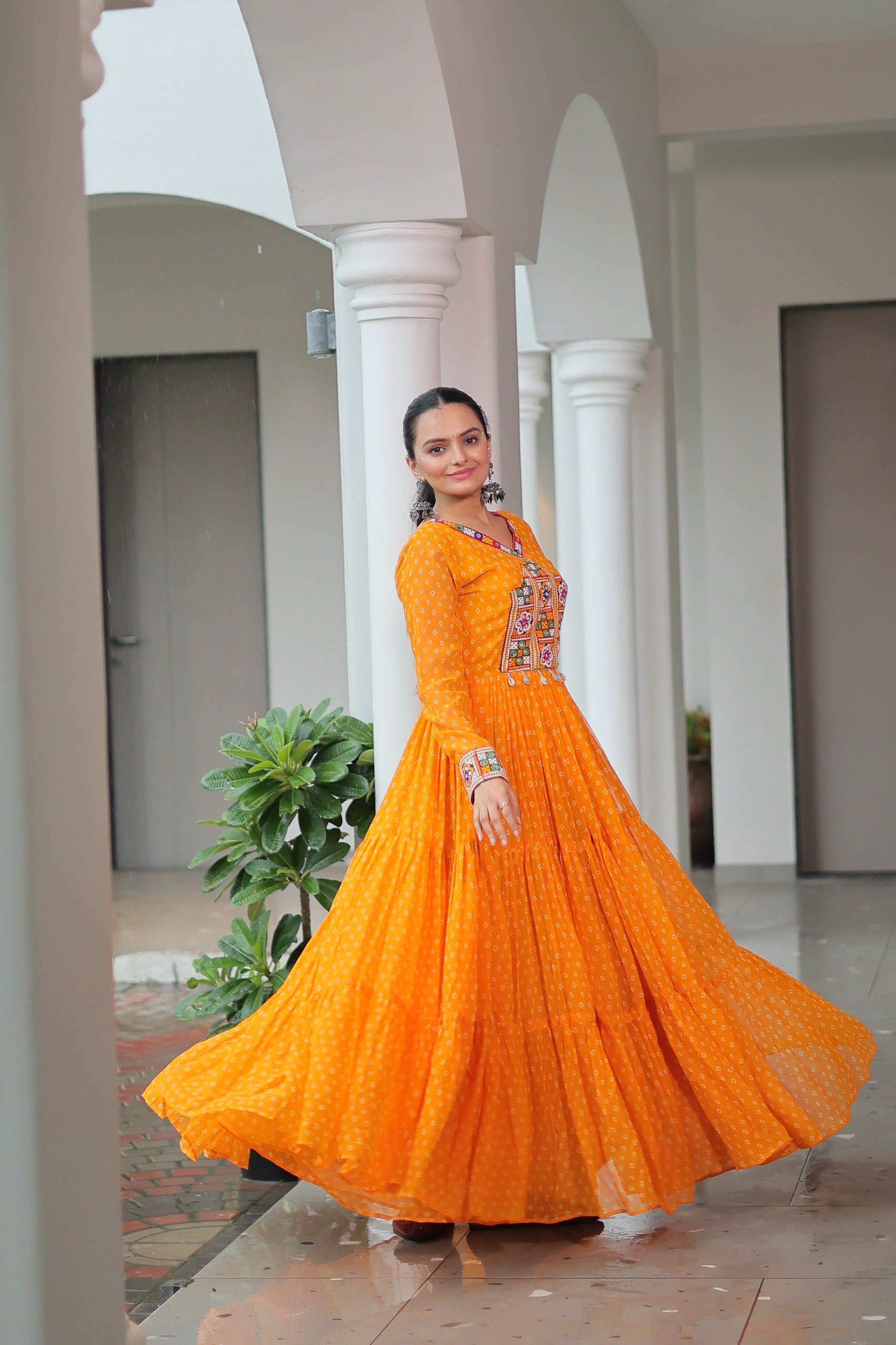BANDHANI PRINT GEORGETTE GOWN WITH KUTCHI WORK