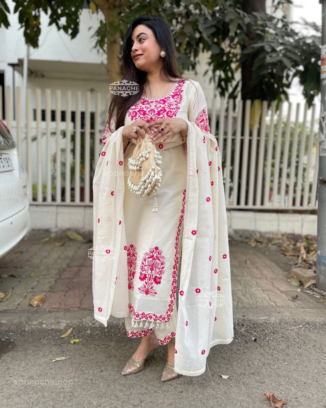 FESTIVAL SPECIAL BANARASI EMBROIDERED KURTI SET