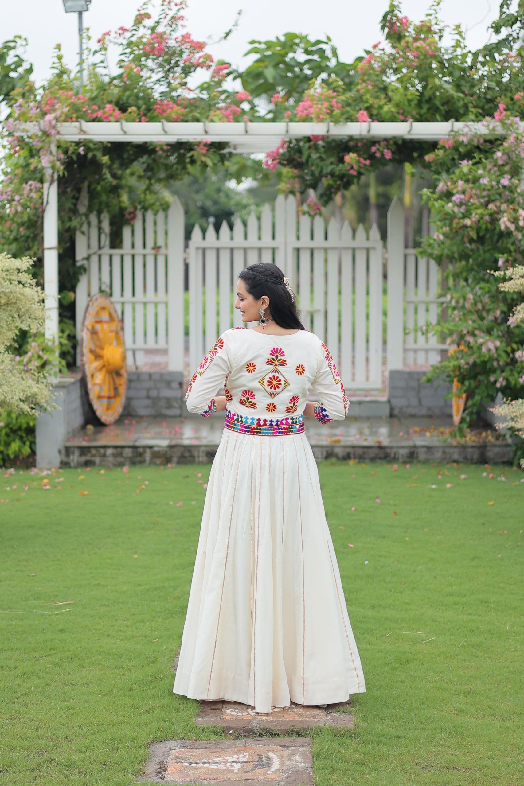 READY-TO-WEAR NAVRATRI LEHENGA CHOLI SET