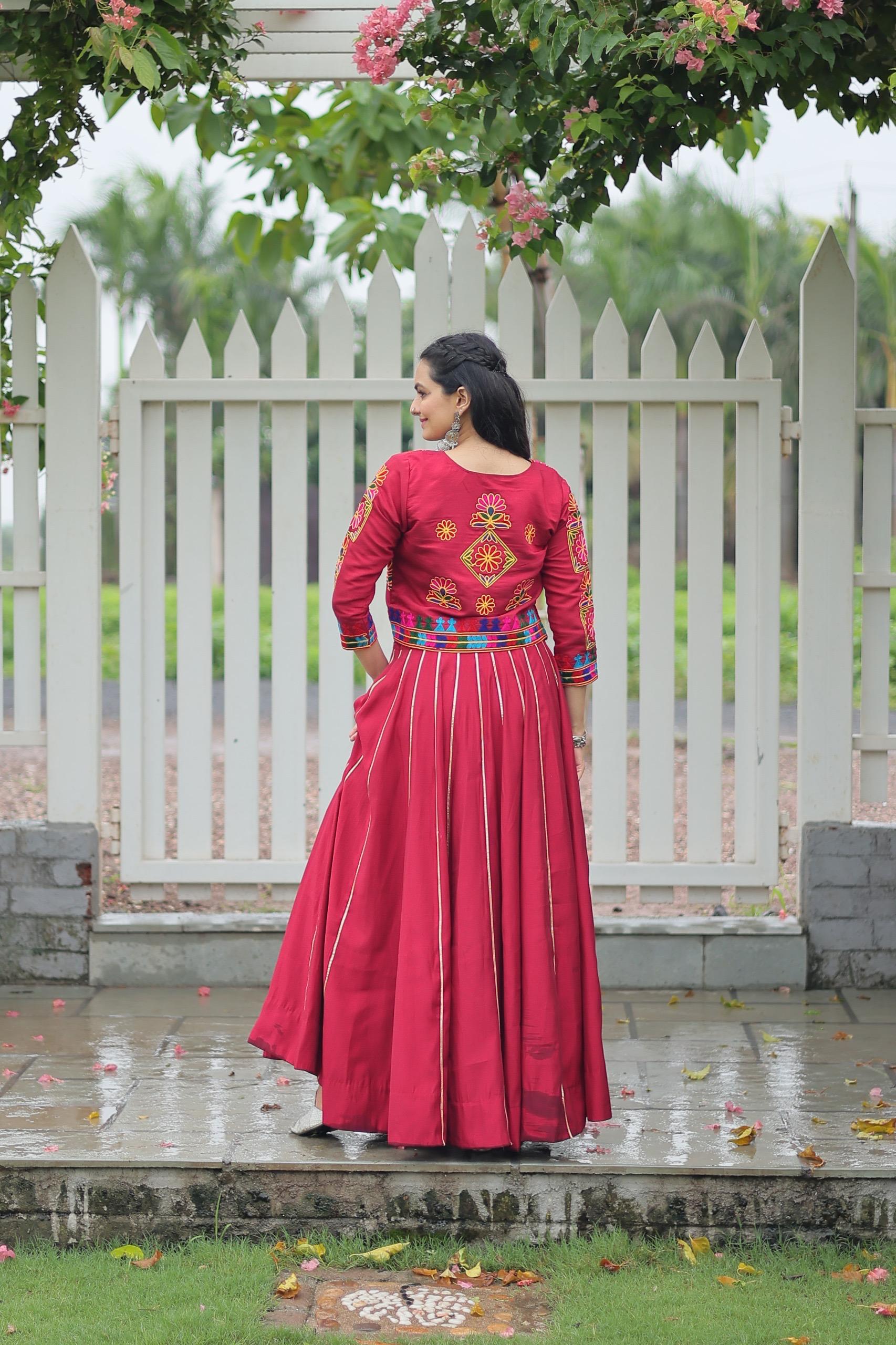 READY-TO-WEAR NAVRATRI LEHENGA CHOLI SET