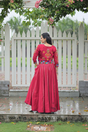 READY-TO-WEAR NAVRATRI LEHENGA CHOLI SET