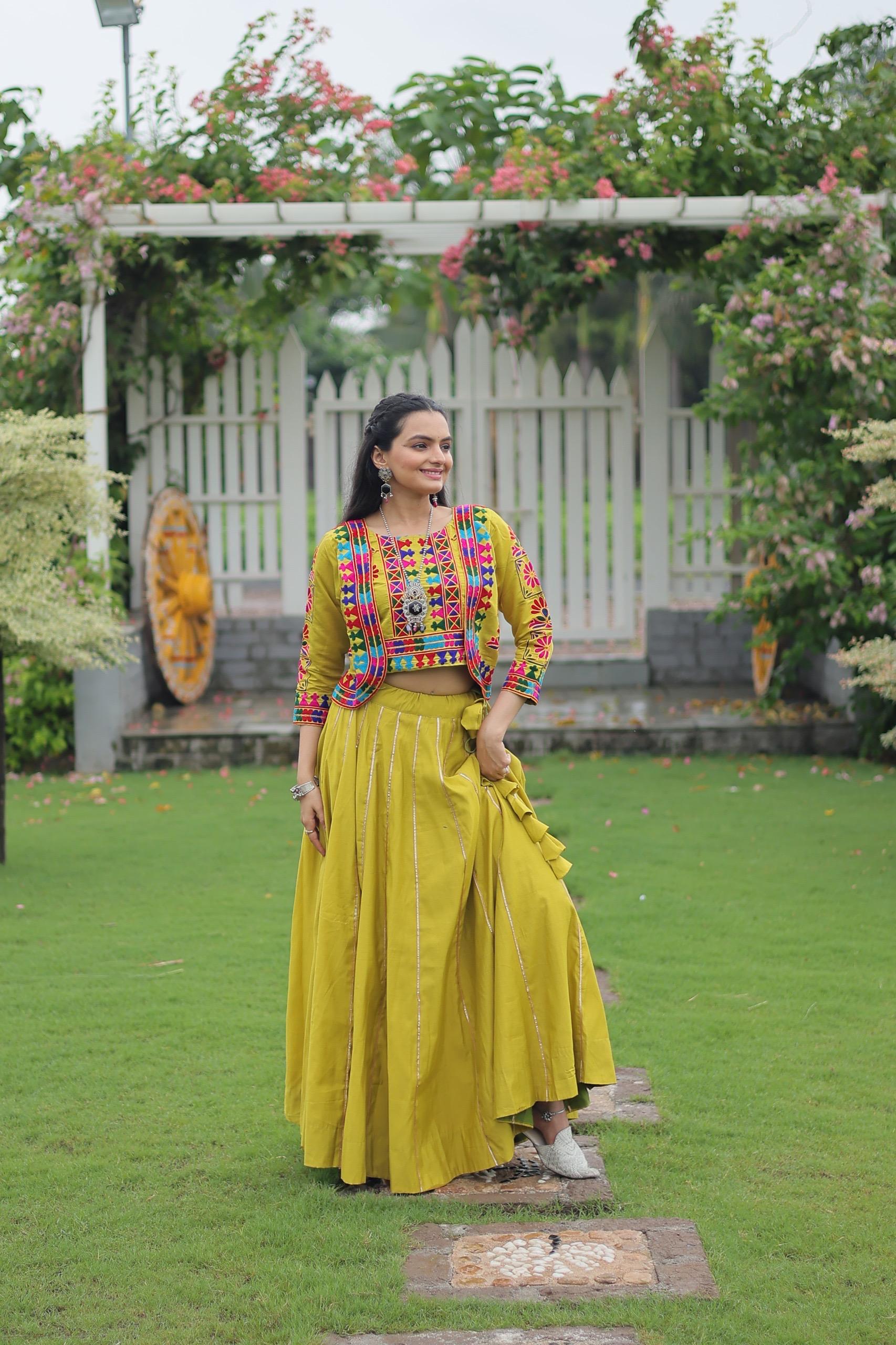 READY-TO-WEAR NAVRATRI LEHENGA CHOLI SET
