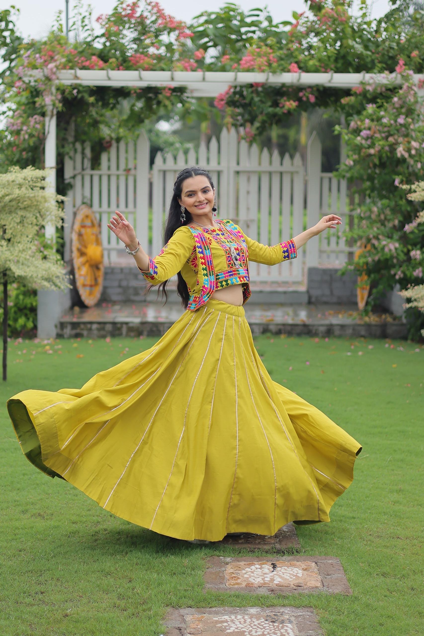 READY-TO-WEAR NAVRATRI LEHENGA CHOLI SET