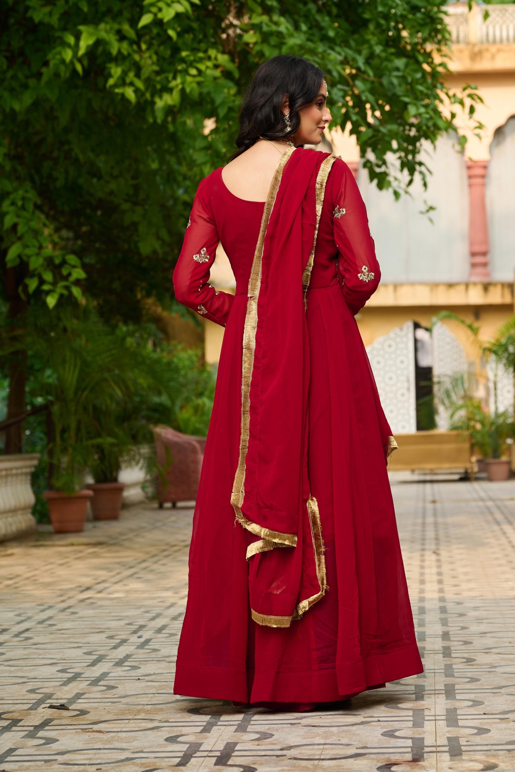 FAUX BLOOMING EMBROIDERED PARTY WEAR GOWN