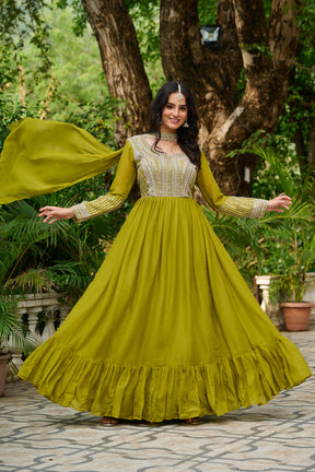 LUXURIOUS STAR GEORGETTE DESIGNER GOWN WITH DUPATTA
