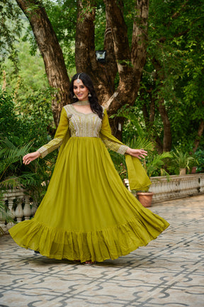 LUXURIOUS STAR GEORGETTE DESIGNER GOWN WITH DUPATTA