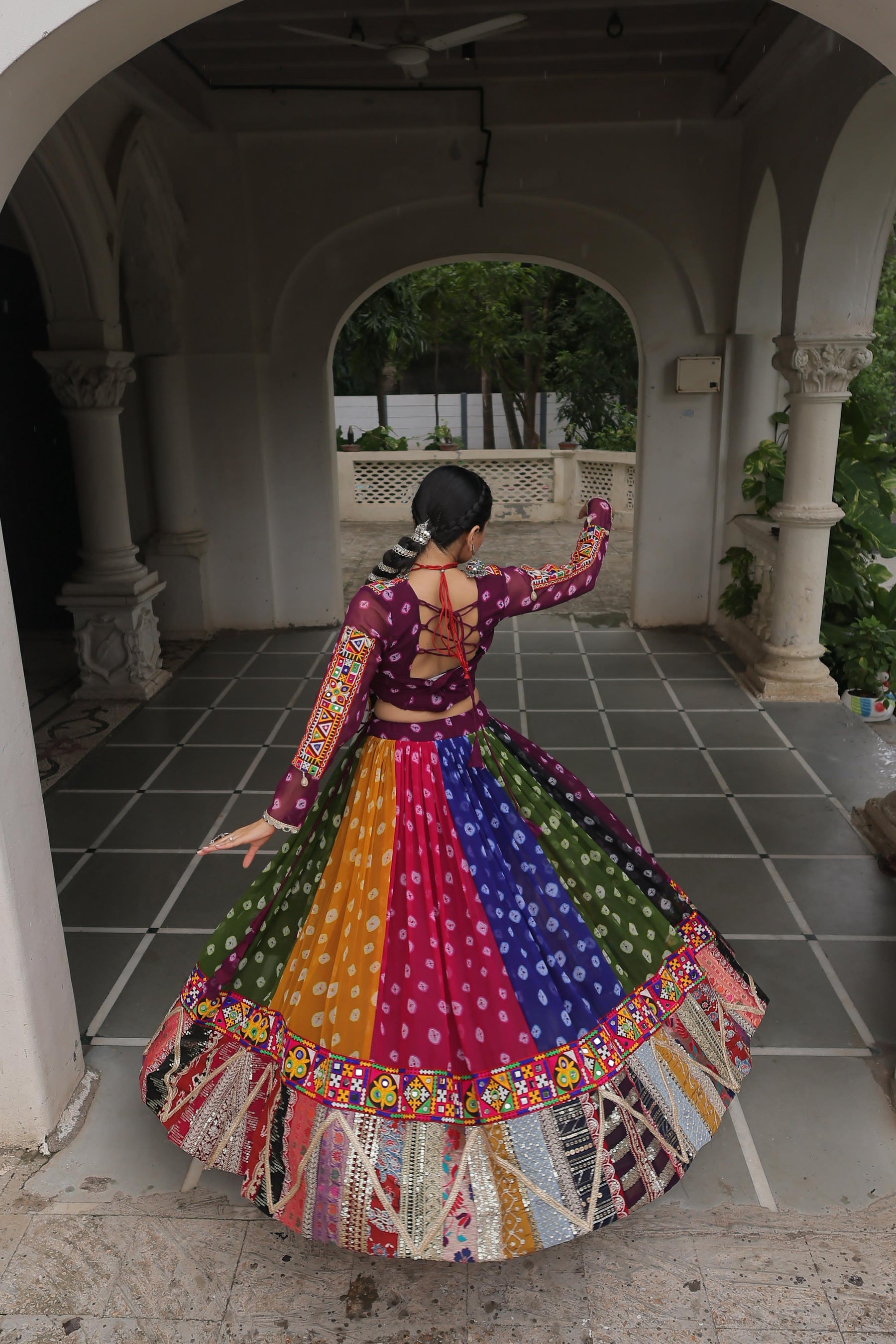 GAMTHI & VINTAGE GEORGETTE LEHENGA CHOLI SET