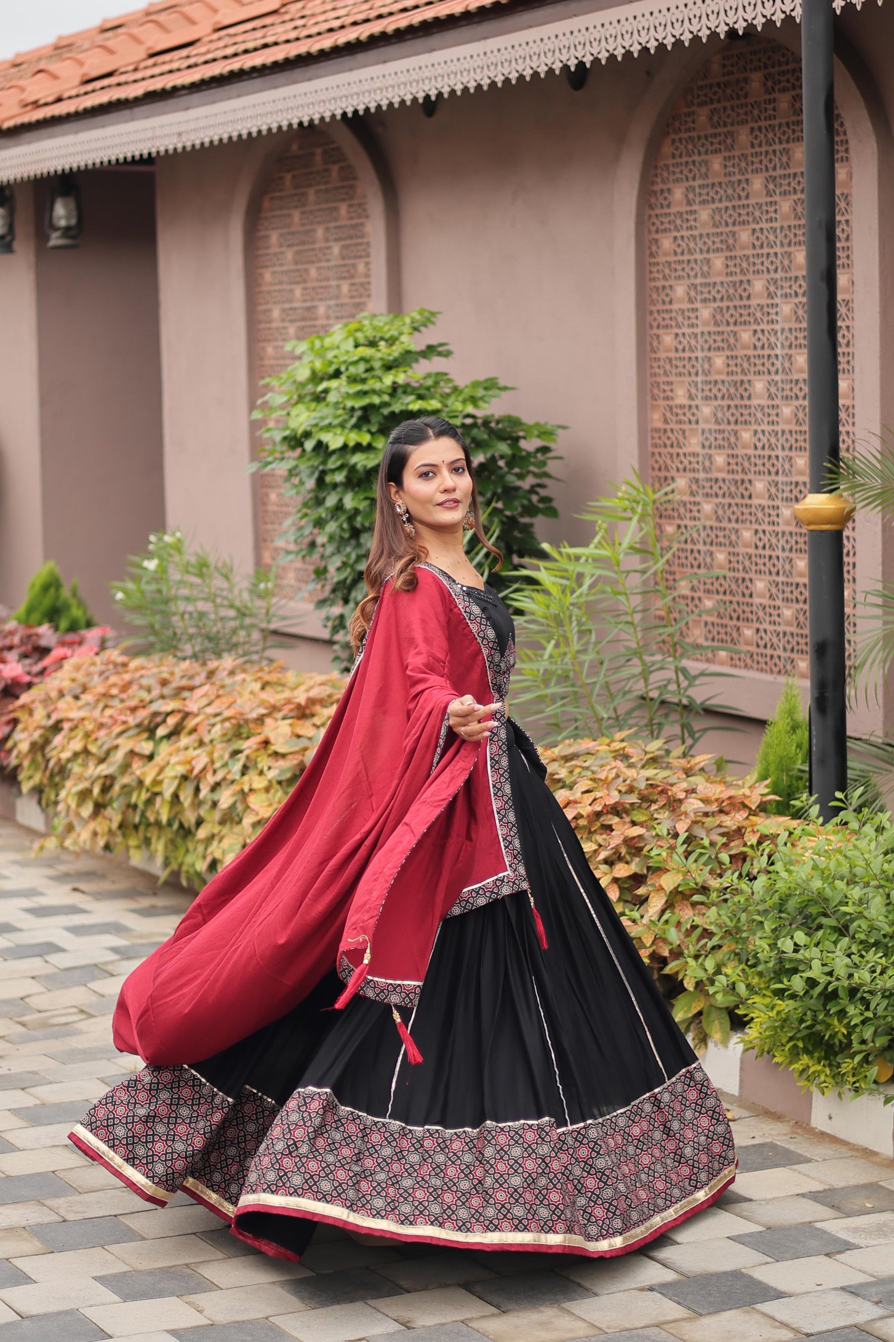 TRADITIONAL GAMTHI WORK LEHENGA CHOLI WITH MIRROR & AJARAKH DETAILING