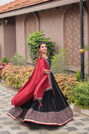 TRADITIONAL GAMTHI WORK LEHENGA CHOLI WITH MIRROR & AJARAKH DETAILING