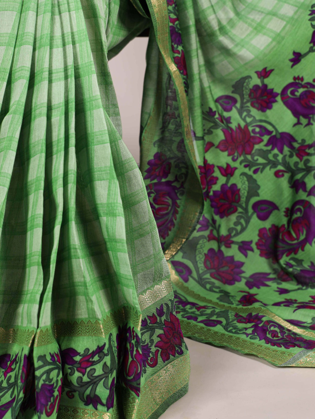 ELEGANT PRINTED SAREES WITH ZARI WEAVING