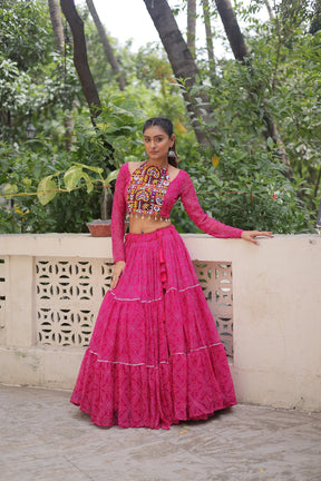BANDHEJ PRINT WITH GOTTA PATTI & GAMTHI WORK