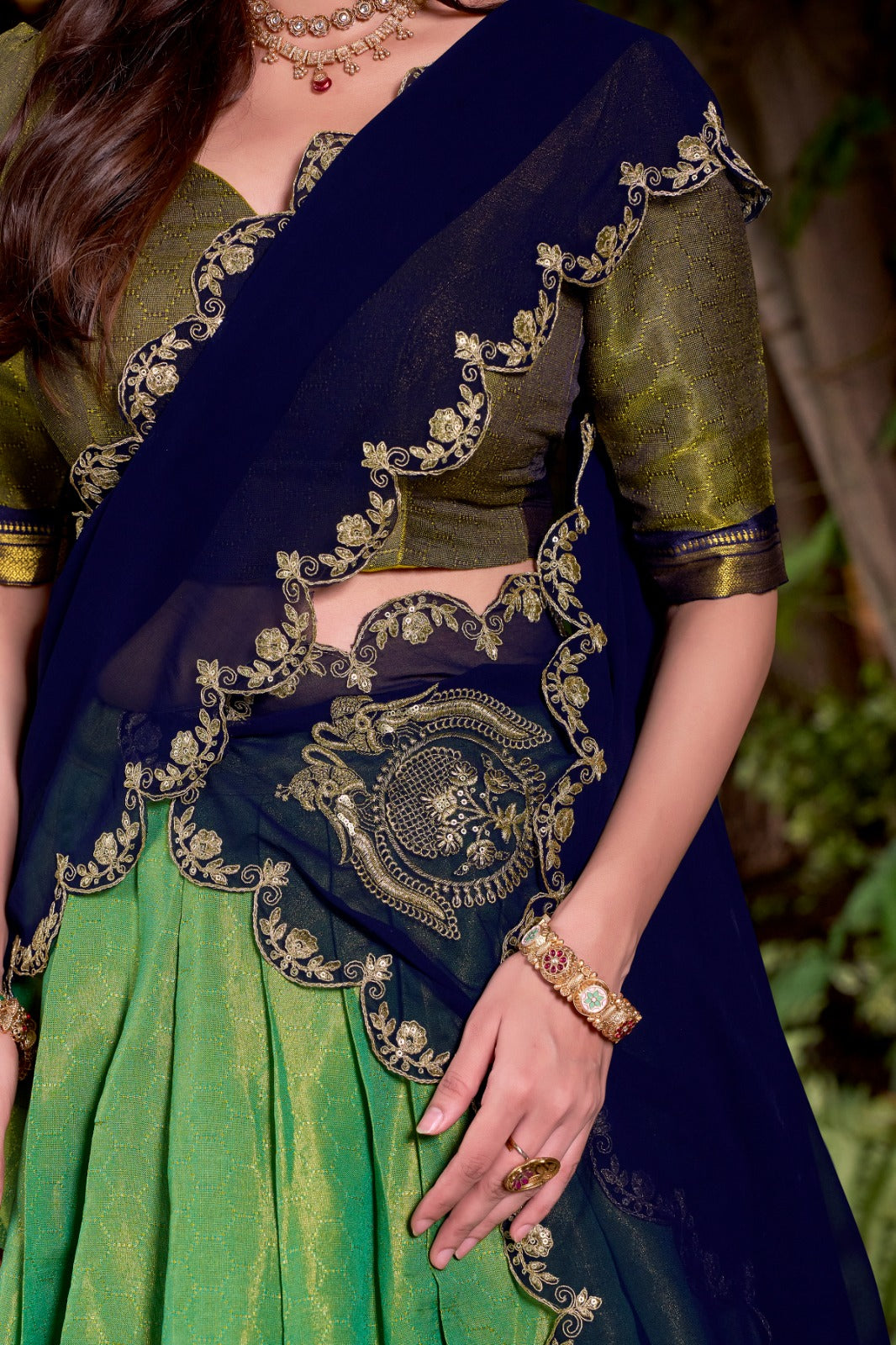 TRADITIONAL SOUTH INDIAN ROYAL ZARI WEAVING WITH GEORGETTE DUPATTA