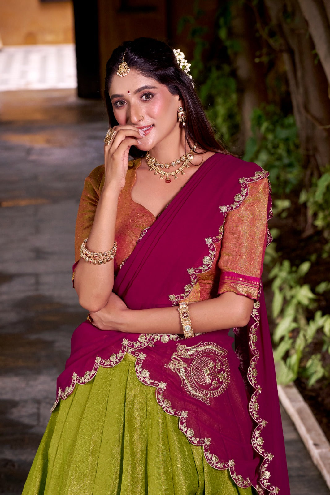 TRADITIONAL SOUTH INDIAN ROYAL ZARI WEAVING WITH GEORGETTE DUPATTA
