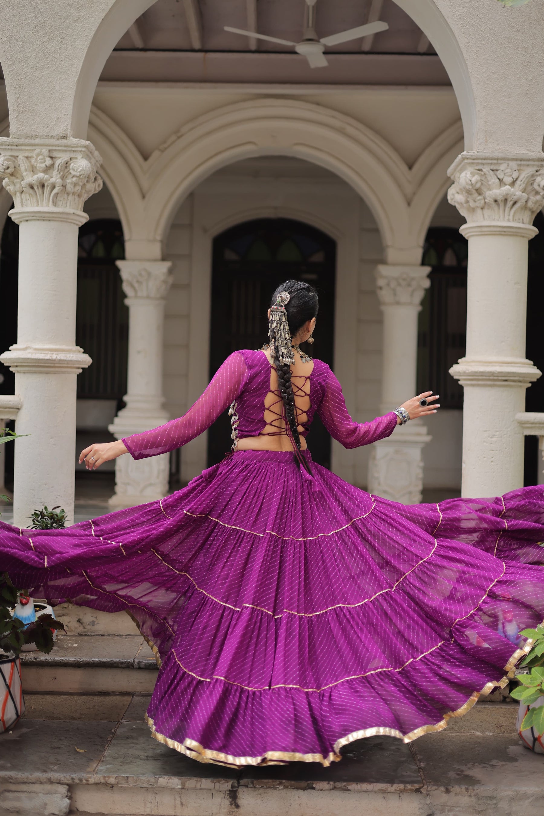 LEHERIYA PRINT LEHENGA WITH GOTA PATTI & MIRROR