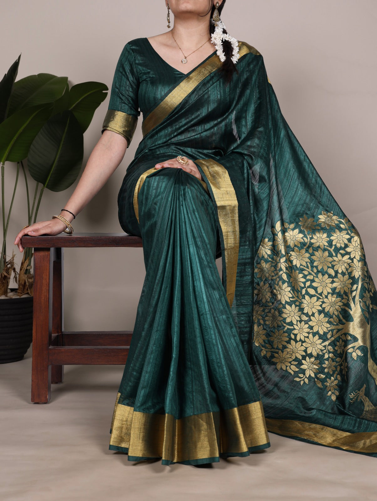 Festive Raw Silk Sarees For ONAM