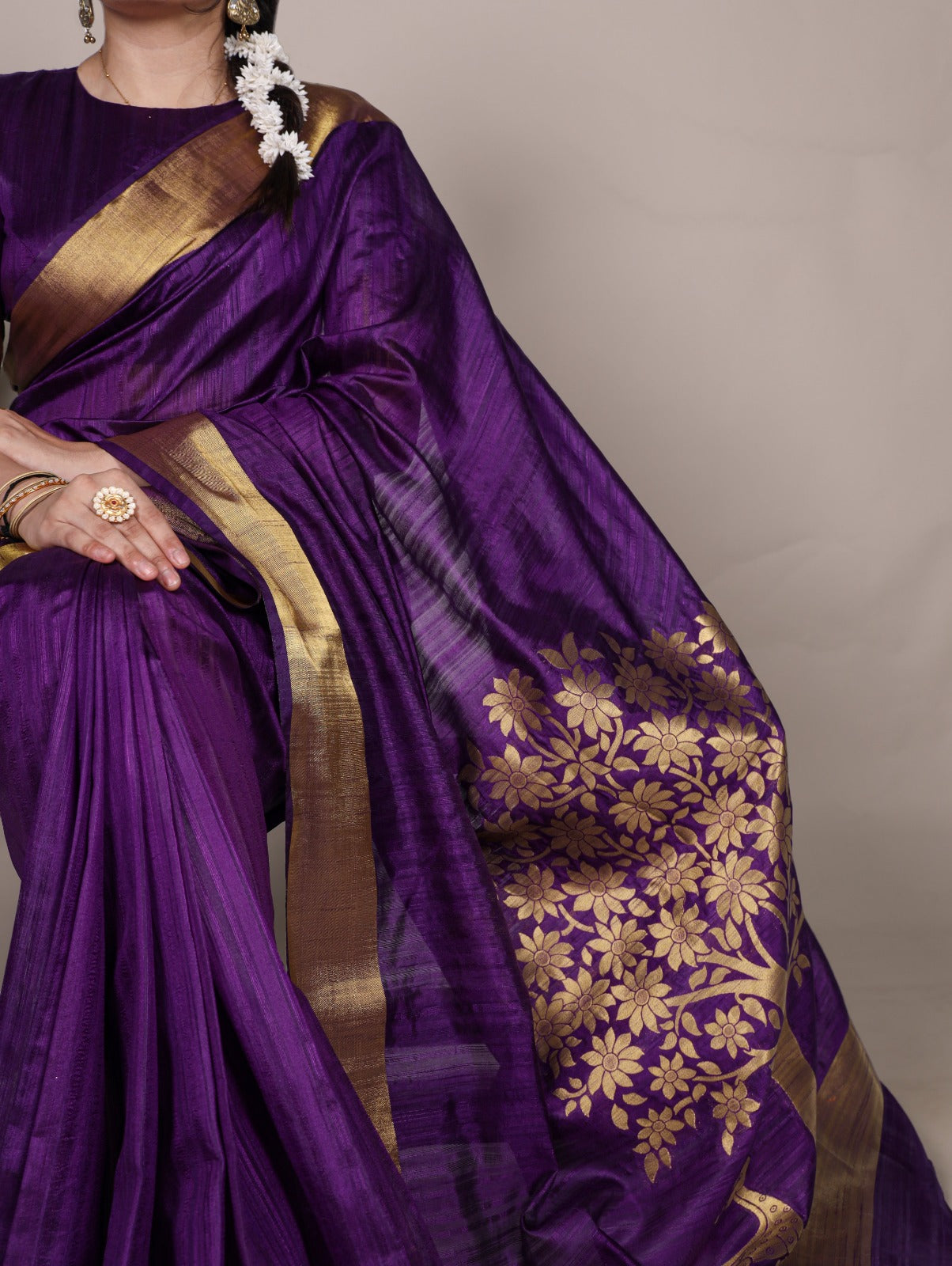 Festive Raw Silk Sarees For ONAM