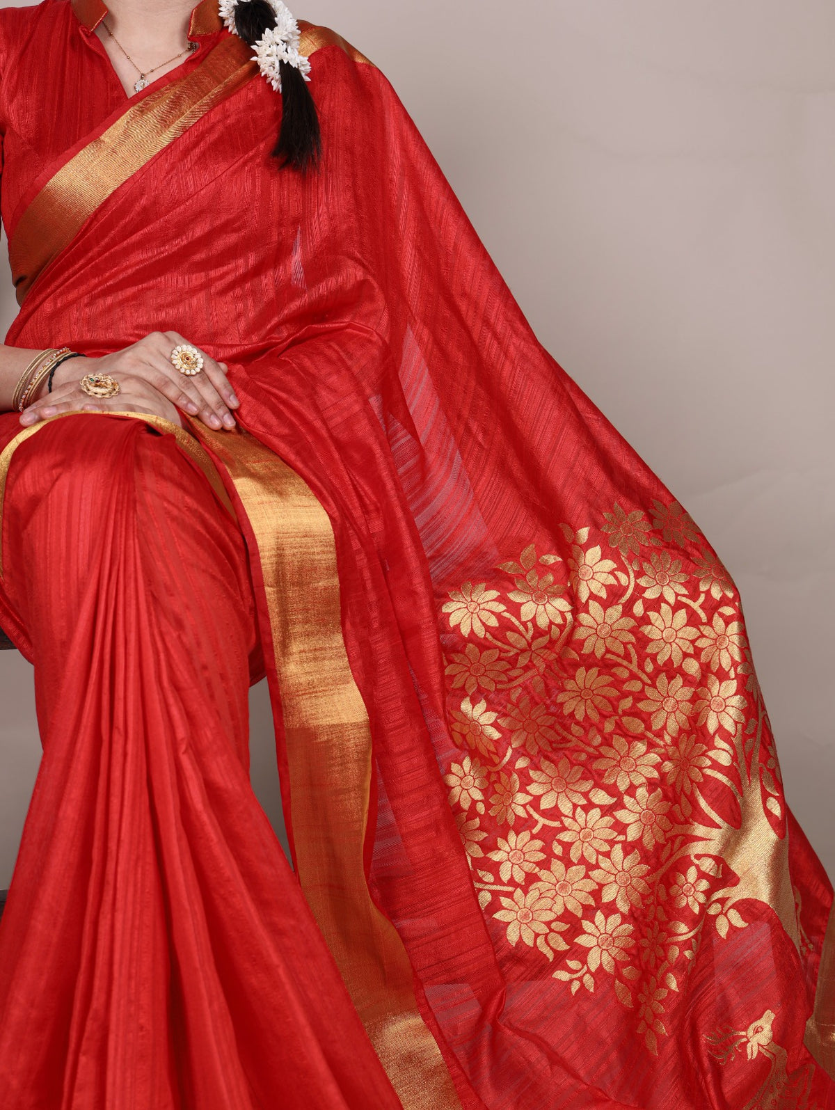 Festive Raw Silk Sarees For ONAM