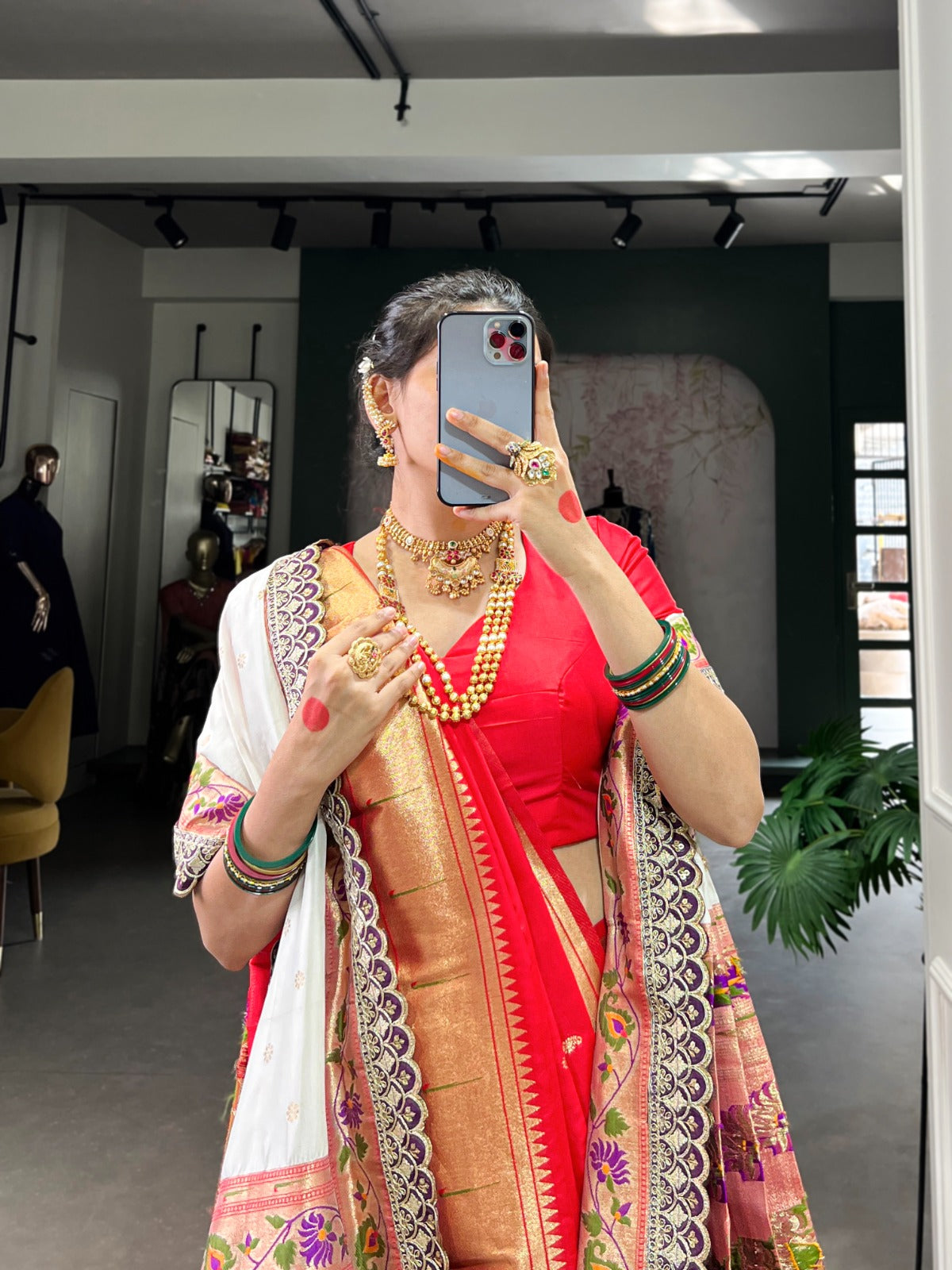 ROYAL PAITHANI SAREE ELEGANCE