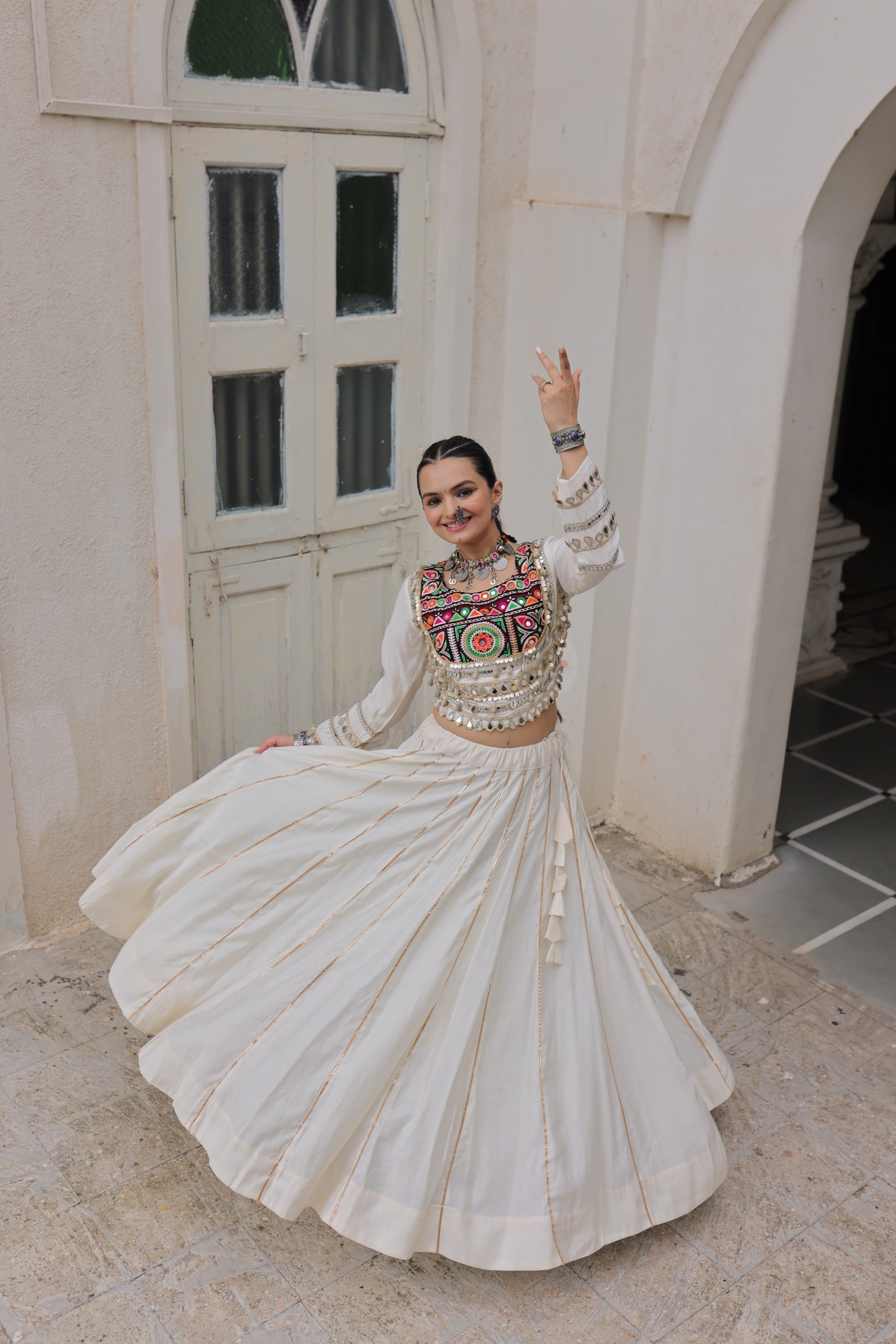 KUTCHI GAMTHI EMBROIDERY MIRROR LACE LEHENGA CHOLI