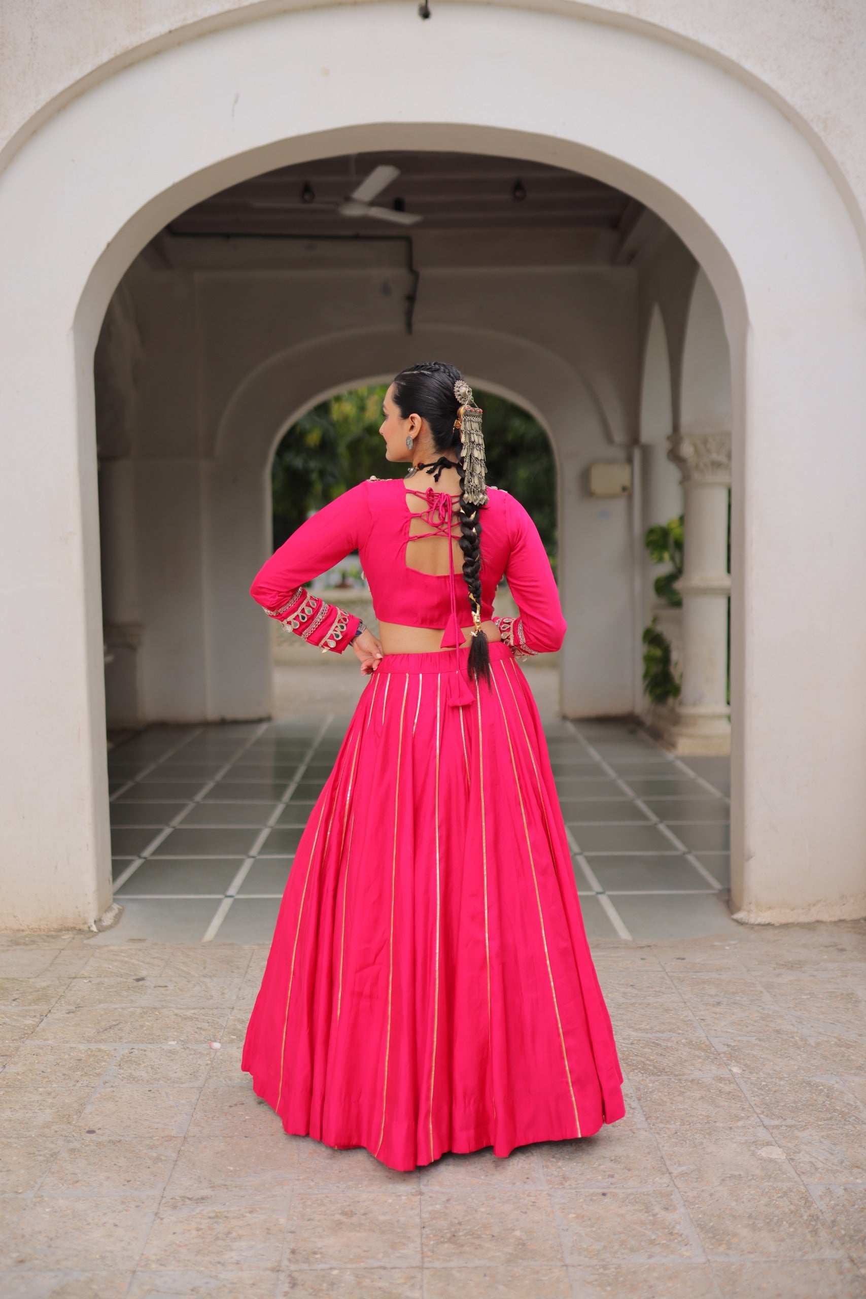 KUTCHI GAMTHI EMBROIDERY MIRROR LACE LEHENGA CHOLI