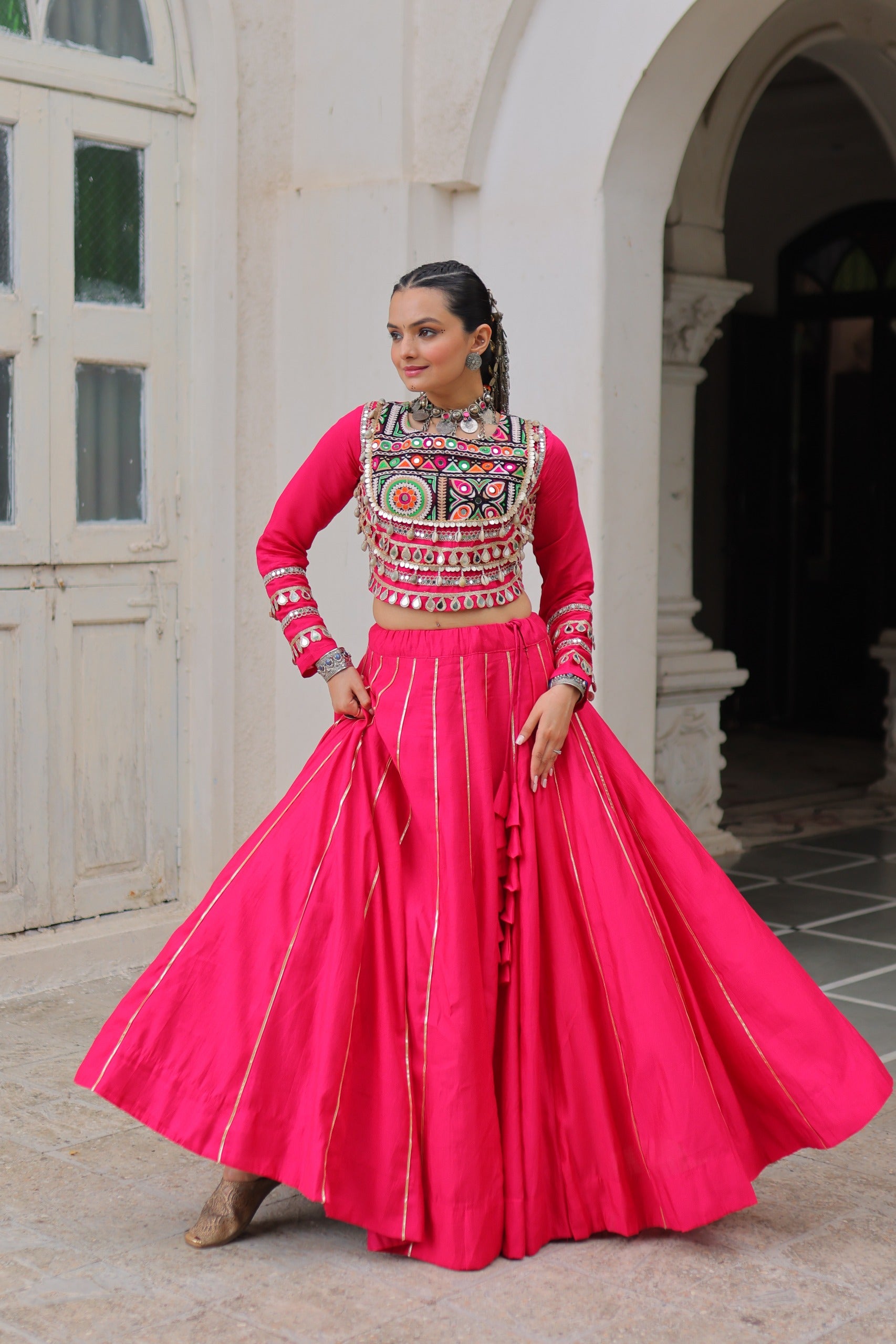 KUTCHI GAMTHI EMBROIDERY MIRROR LACE LEHENGA CHOLI