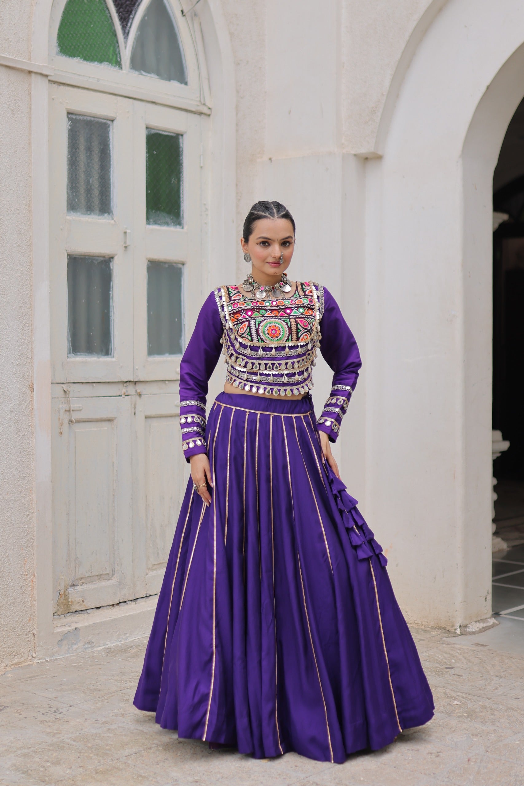 KUTCHI GAMTHI EMBROIDERY MIRROR LACE LEHENGA CHOLI