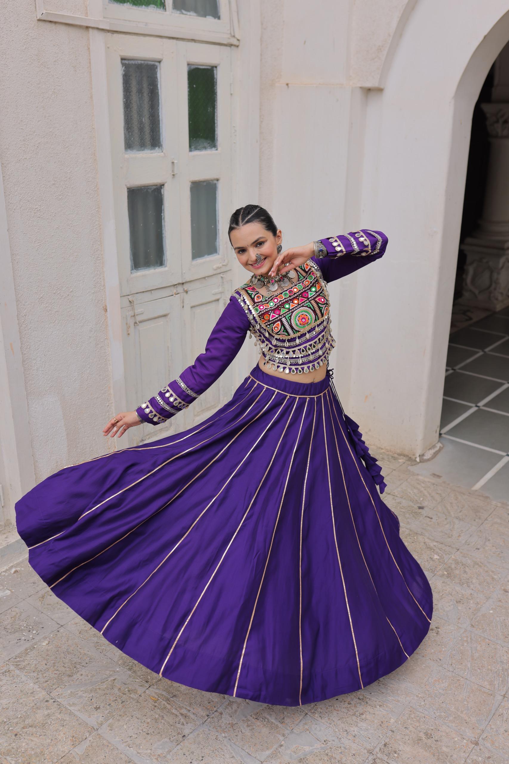 KUTCHI GAMTHI EMBROIDERY MIRROR LACE LEHENGA CHOLI