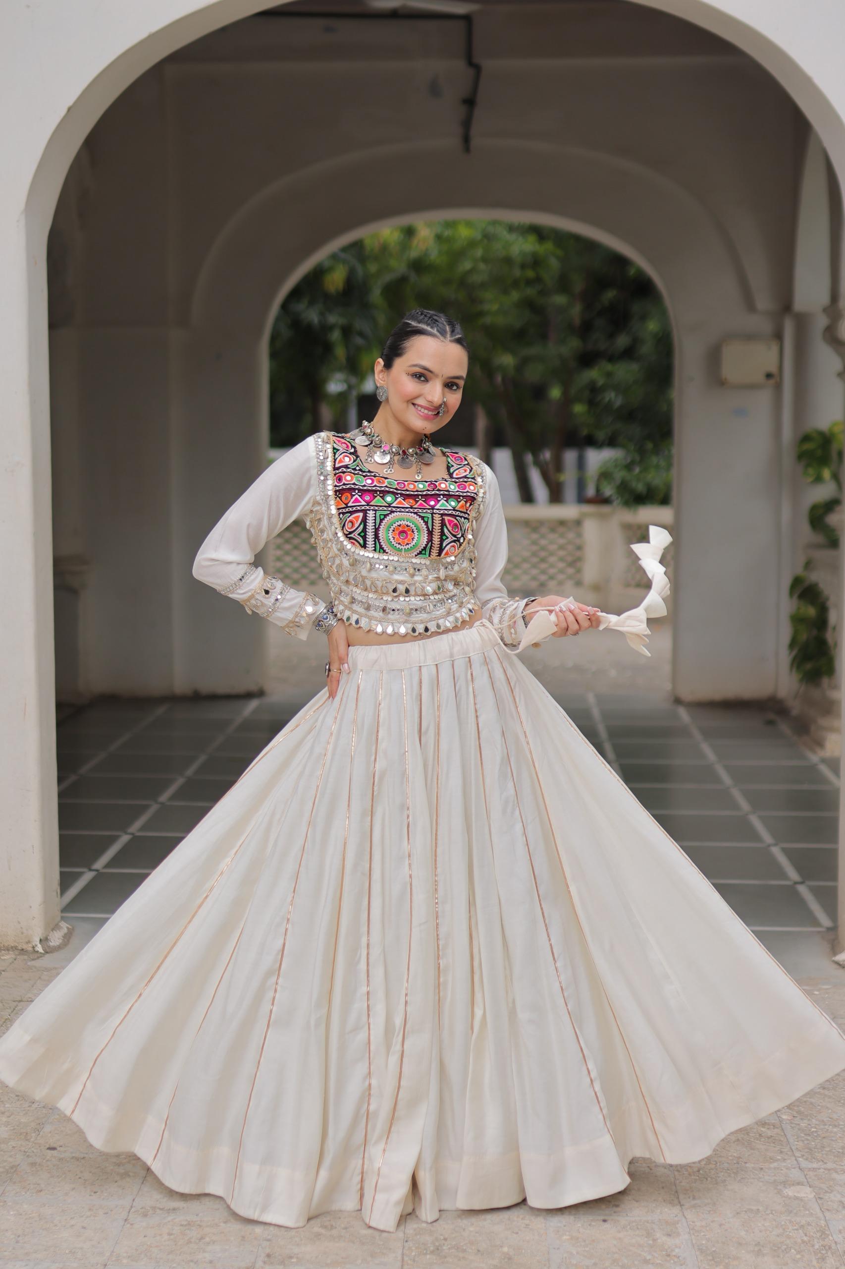 KUTCHI GAMTHI EMBROIDERY MIRROR LACE LEHENGA CHOLI