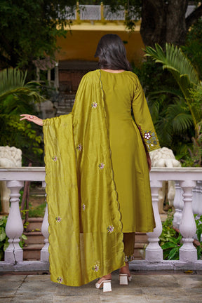 Chanderi Silk Elegance with Organza Grace